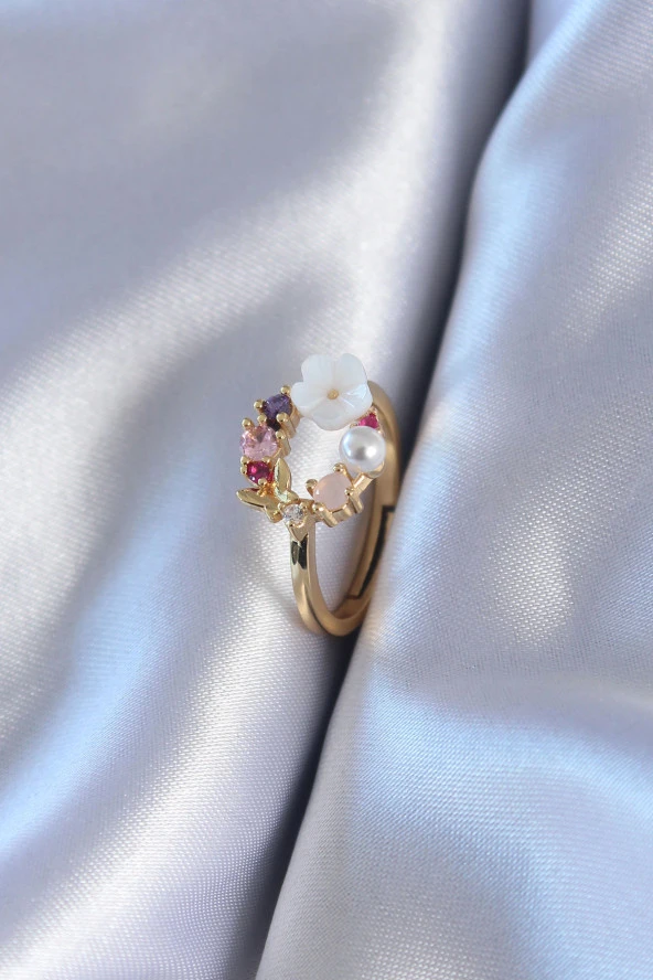 Gold Renk Çiçek Model Zirkon Taş Detay Pirinç Kadın Yüzük ürün görseli