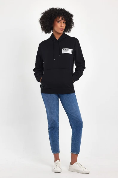 Kadın Kapşonlu Rahat Kalıp İçi Polarlı 3 iplik Tokyo Baskılı SweatShırt spr24swk05