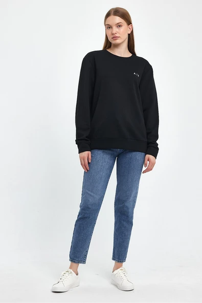 Kadın Bisiklet Yaka Rahat Kalıp 3 iplik Kalın AR Nakışlı Sweatshirt SPR24SWK33