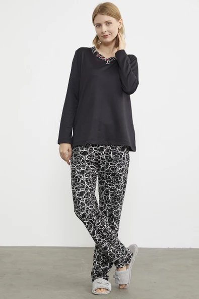 Yakası Düğme Detaylı Pijama Takım - Siyah - 2