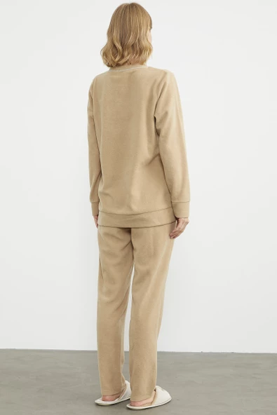 Nakış Detaylı Polar Pijama Takım - Kamel - Resim 5