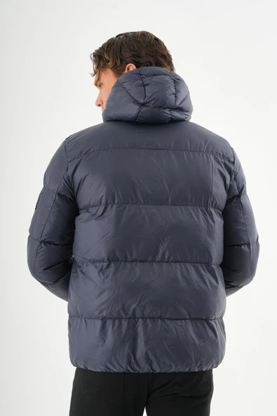 Erkek Regular Fit Astarlı Çok Cepli Kapuşonu Çıkan Rahat Mont - Resim 7