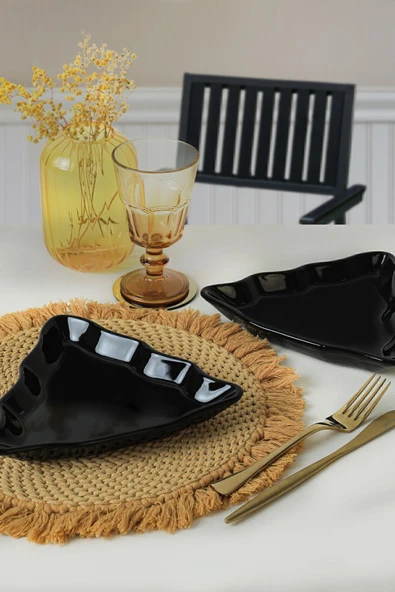 Keramika Siyah Çam Kayık Tabak 22 Cm 2 Adet ürün görseli