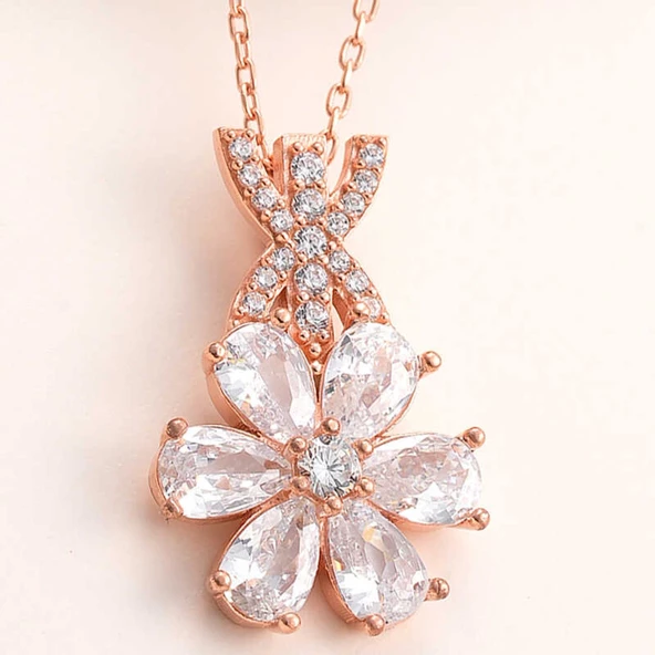 Lucky Life 925 Ayar Gumuss Rose Beyaz Sevgi Çiçeği Lucky Life Lucky Life Lucky Life Kadın Kolye