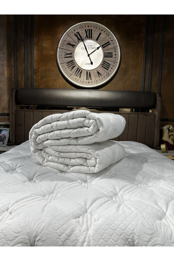 Yüncü Hanım Çift Kişilik 195x215 cmMerinos Kuzu Yünü Yorgan (%100 Saf Merinos Kuzuyünü)