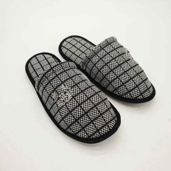 Siyah Gri Renk Kare Desenli Erkek Terlik - 11