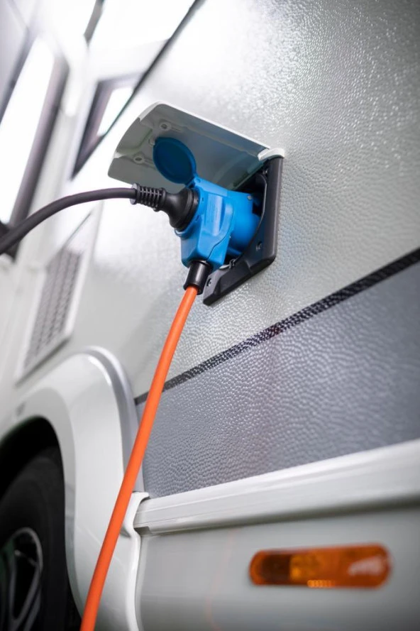 Brennenstuhl Camping / Marina Serisi CEE Grişili IP44 Lisanslı 25 Metre Uzatma Kablo H07RN-F 3G2.5 - 3