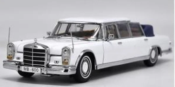 Sunstar 1966 Mercedes-Benz Mercedes SClass S600 1/18 Model Araba ürün görseli 1