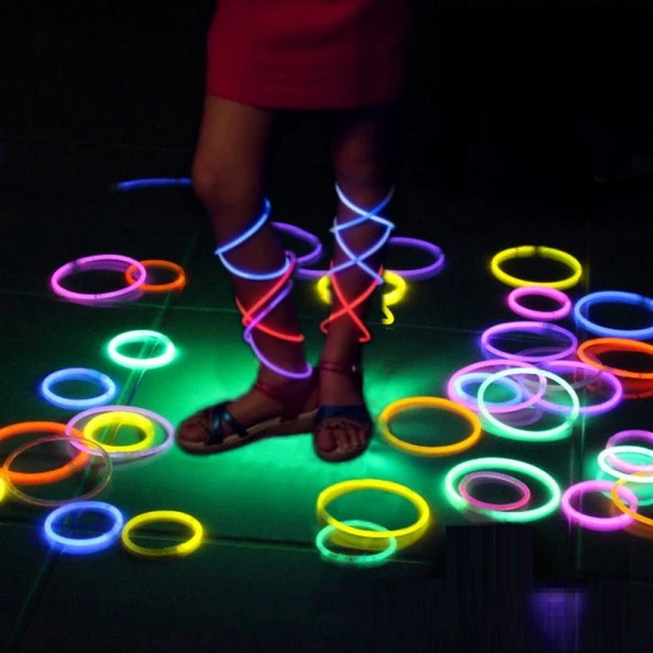 100 ADET GLOW STİCK IŞIKLI FOSFOR ÇUBUK NEON IŞIK GLOW PARTİ IŞIKLARI NEON IŞIKLI BİLEKLİK IŞIKLI NEON KOLYE YILBAŞI PARTİ IŞIKLARI - 5