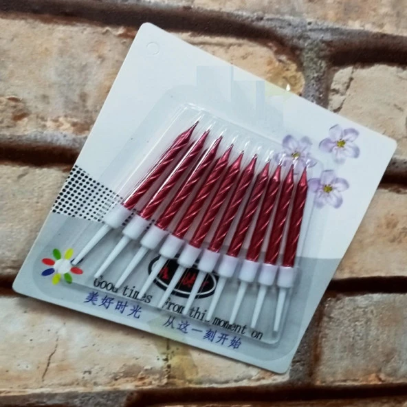 VIP KALİTE BURGULU KIRMIZI PASTA MUMU KIRMIZI DOĞUM GÜNÜ MUMU 10 ADET KIRMIZI MUM DECOR RED BIRTHDAY CANDLE ürün görseli