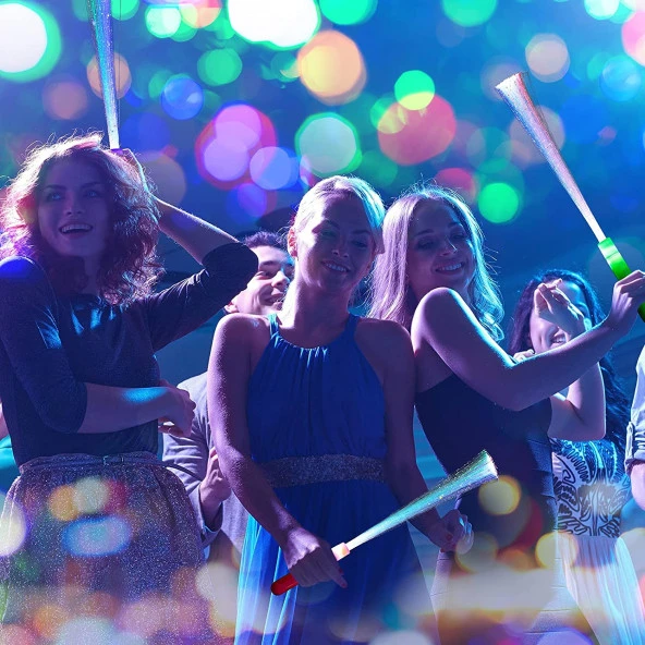 4 ADET PARTİ IŞIKLARI RENKLİ PİLLİ LED IŞIK LED IŞIKLI ÇUBUK FİBER OPTİK ÇUBUK PÜSKÜLLÜ IŞIKLI ÇUBUK ürün görseli