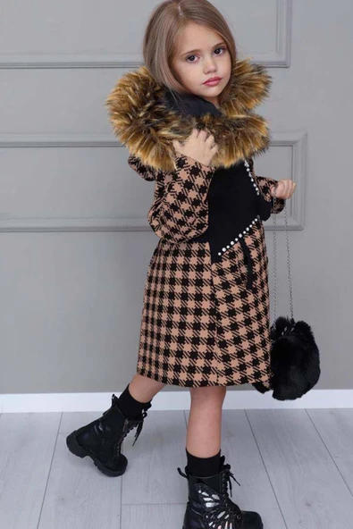 Kız Çocuk Kapüşonlu Peluş Detaylı Kare Desenli Kahverengi Kaban - Resim 3