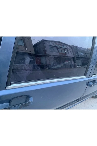 Fiat Uno Cam Çıtası Krom Paslanmaz 4 Parça ürün görseli