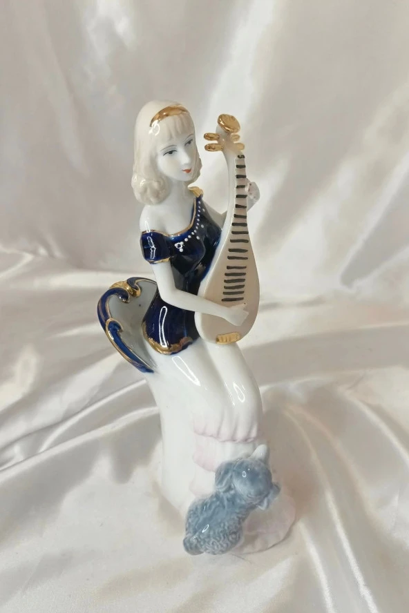 El İşi Seramik Biblo Heykel Enstürüman Çalan  Kadın - Resim 4
