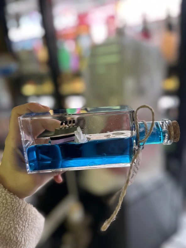 Batmayan Aşk Gemisi ürün görseli