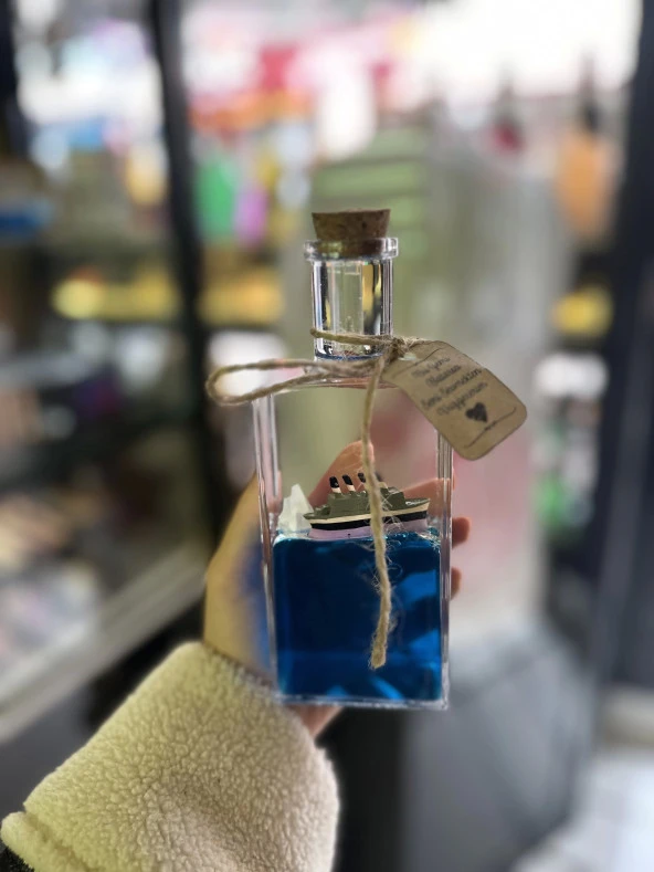 Batmayan Aşk Gemisi - Resim 2