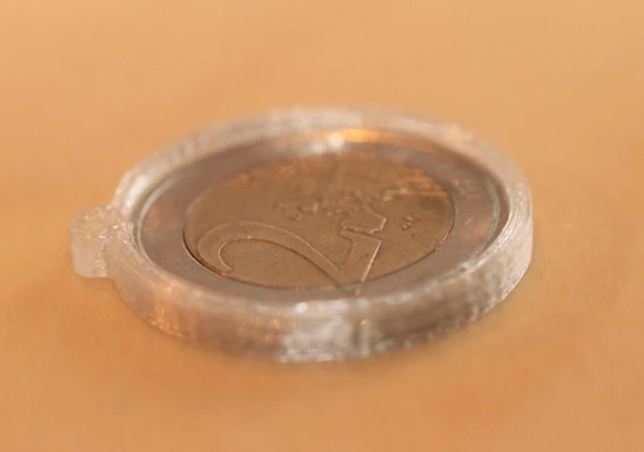 Parametrik Şanslı Para Çerçevesi Plastik Aparat