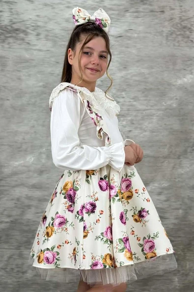 Kız Çocuk Yakası Güpür İşlemeli Bluz ve Flowers Baskılı Beyaz Salopet Takım - 2