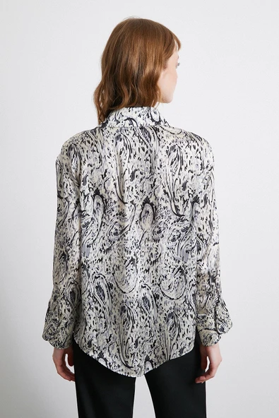 V Yaka Desenli Saten Gömlek Siyah - Resim 6