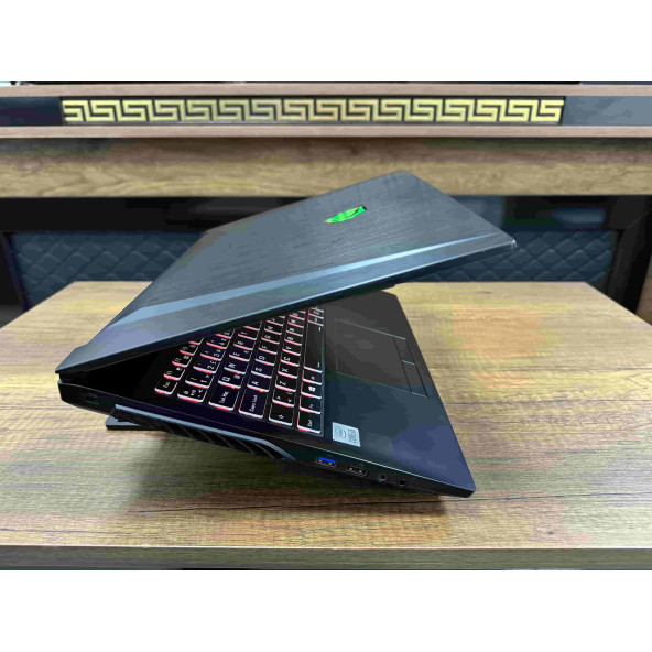 Monster Abra A5 V16.6 Intel Core i5 10200H 16GB 250GB SSD GTX1650Ti 15.6" FHD (İKİNCİ EL) - 6