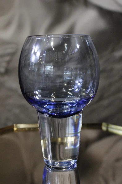 Paşabahçe Kristal Dolgu Tabanlı Kırmızı Şarap Kadehi 1 Adet 1023479 22054 ürün görseli 1