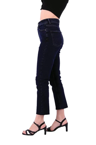 Paçaları Dikişsiz ve Yüksek Belli Cepli Astarsız Kadın Kot Pantolon Mom Fit Jean Lacivert Denim - 4