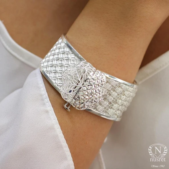 925 Ayar Gümüş Saç Örgüsü Tasarımı Taçlı Dağ Lalesi Kaşlı Bilezik ürün görseli