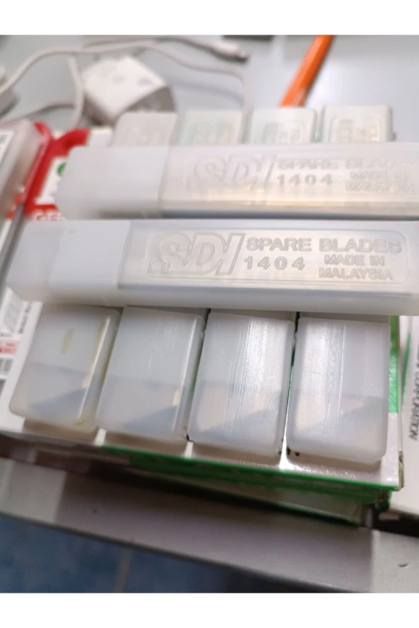 Geniş Maket Bıçağı Yedeği 10lu Tüp 1404 - 2