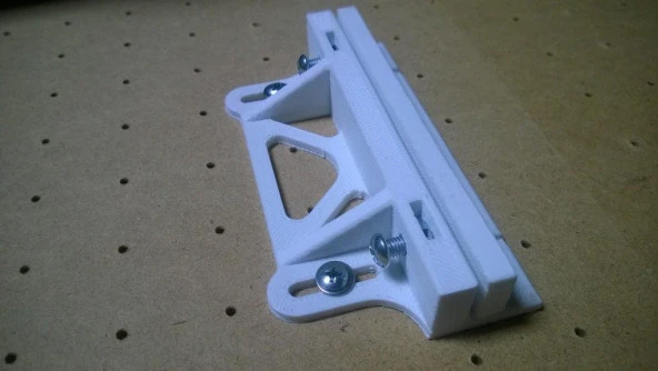Masaüstü Cnc İçin 3In Taban Germenlik Yumuşak Jaw Yardımcısı Plastik Aparat