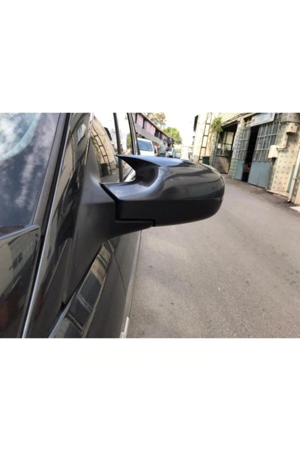 Megan 2 Uyumlu Yarasa Batman Ayna Kapağı Piano Black ürün görseli