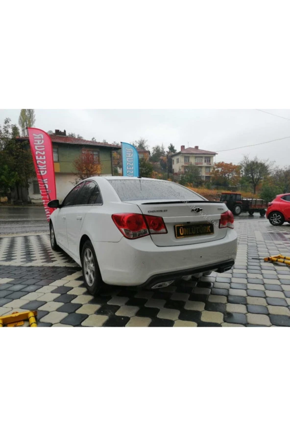 Chevrolet Cruze Bagaj Üstü Spoiler - Spoyler Piano Black