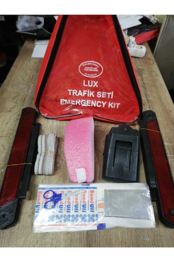 Tüv Uyumlu 4 Yıl Yangın Söndürme Cihazlı Trafik Seti ürün görseli