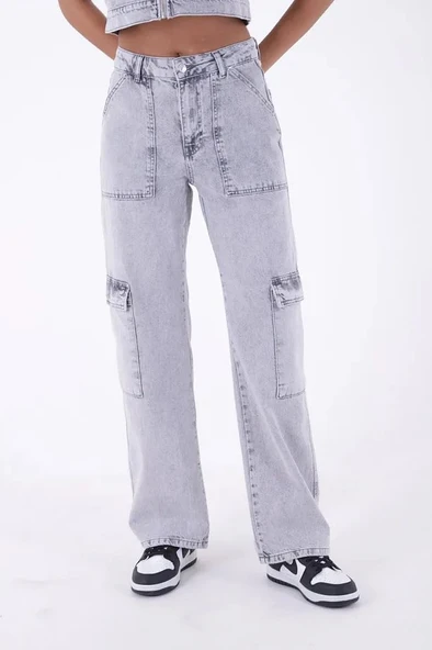 Kargo Cepli Detaylı ve Yüksek Belli Tam Boy  Relaxed Kadın Kargo Kot Pantolon Açık Gri Kar Denim - 2