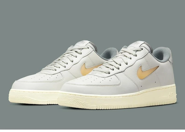 Air Force 1 "Light Bone and Coconut Milk" DC8894-001 Kadın Sneaker - Resim 2