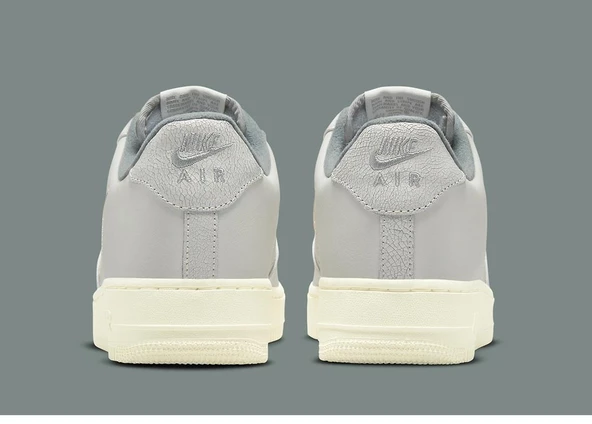 Air Force 1 "Light Bone and Coconut Milk" DC8894-001 Kadın Sneaker - Resim 4