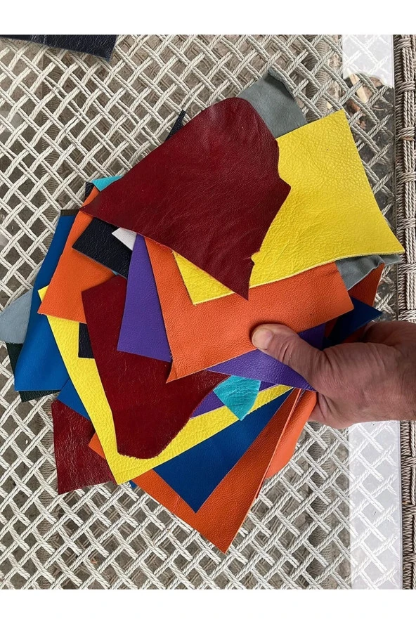 OSM Hakiki Deri Siyah Renkli Parça 250 GRAM