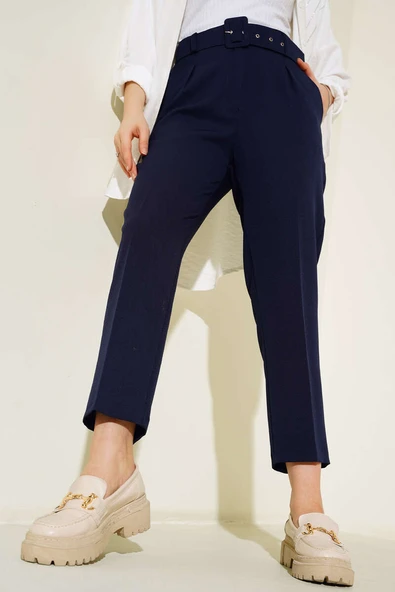 Kemerli Kopçalı Kumaş Pantolon Lacivert - Resim 2