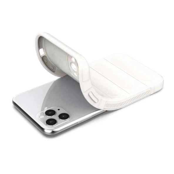 iPhone 11 Pro Max Kılıf Optimum Lens Çerçeveli Silikon Kapak - 10