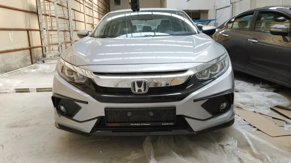 Honda Civic Concept Model Ön Tampon Ek Piano Black Detaylı