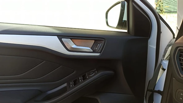 Ford Focus Uyumlu 2019+ Kapı Kolu İç Açma Kaplama-Silver ürün görseli