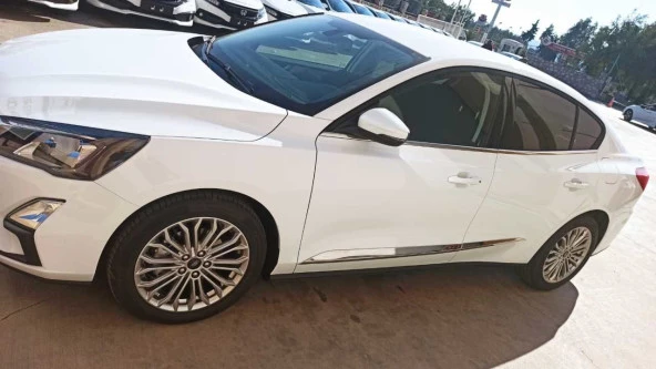 Ford Focus Uyumlu 2019+ Kapı Çıtası Piano Black - 3