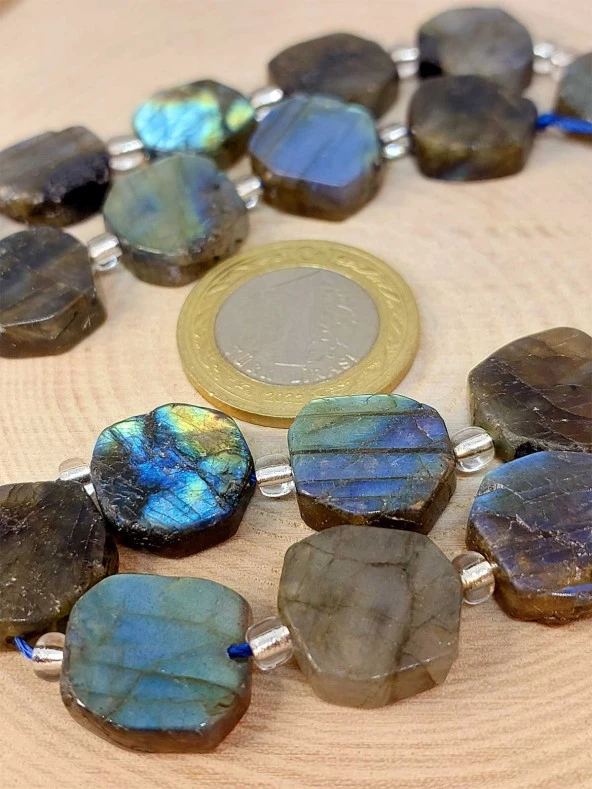 Labradorit Taşı Şekilli Dizi (44390) ürün görseli