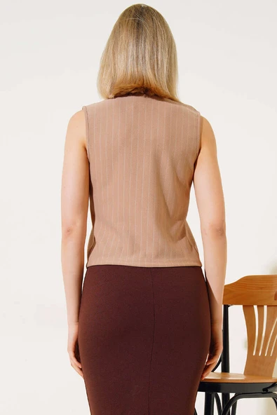 İnce Çizgili Kısa Yelek Latte - Resim 3