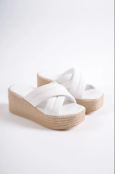 JOYMİX Dolgu Topuklu Ortopedik Taban Hasır Görünümlü Kadın Terlik KT Beyaz - Resim 4