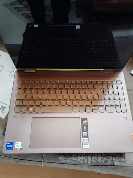 Lenovo Yoga 7 16IRL8 82YN002MTX i7-1355U 16 GB 1 TB SSD Iris Xe Graphics 16" WUXGA İkisi Bir Arada Notebook - 2
