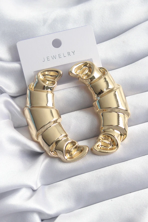 Pirinç Gold Renk Kruvasan Model Kadın Küpe ürün görseli