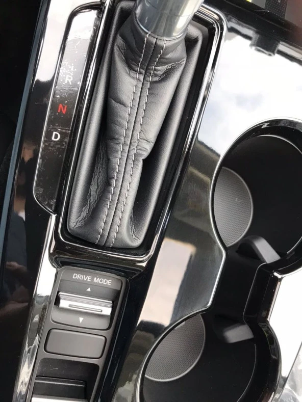 CIVIC FE1 2022 IÇIN UYUMLU VITES KONSOL KAPLAMA -PIANO BLACK - 4
