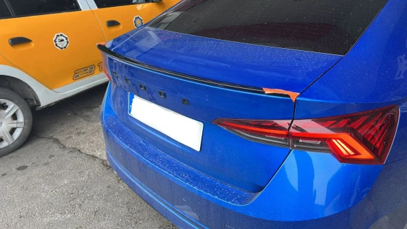 Skoda Octavia Spoiler 2021+ Boyalı - Resim 2