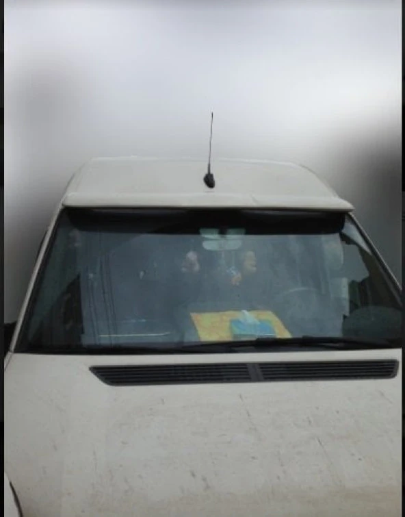 Mercedes Sprinter Ön Cam Spoiler Geniş Şapka - 2