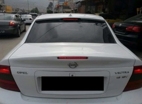 Opel Vectra B Işıklı Anatomik Spoiler